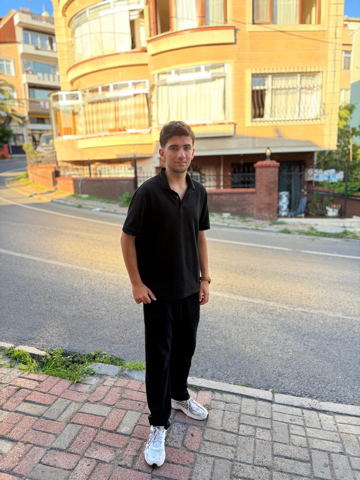 Rüzgar  Kerim  Savaş