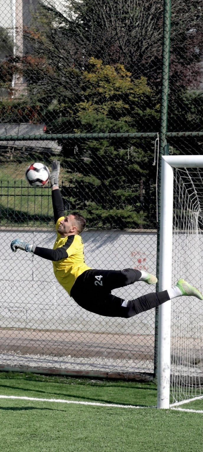 Onur  Özkaya
