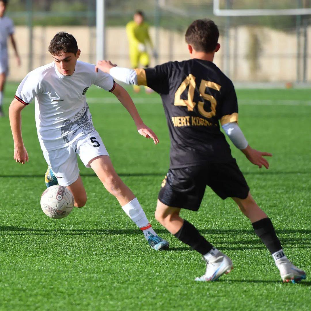 Efe Furkan Ak